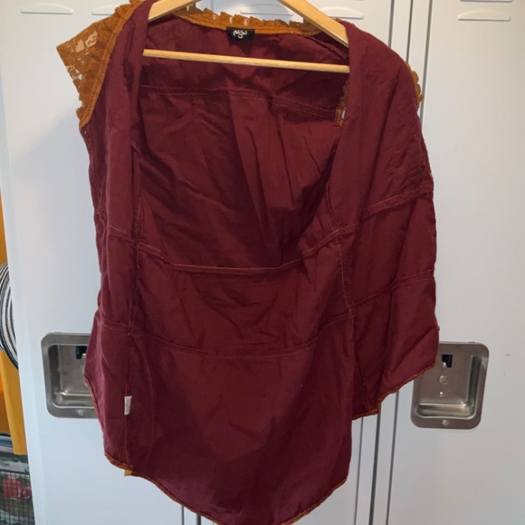 yellow/gold button up shirt - Picture 3 of 5